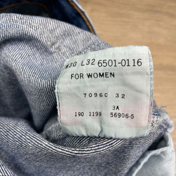 Vintage Levis Jeans Womens 30x32 Blue Button Fly Denim 90s Straight - Picture 7 of 13